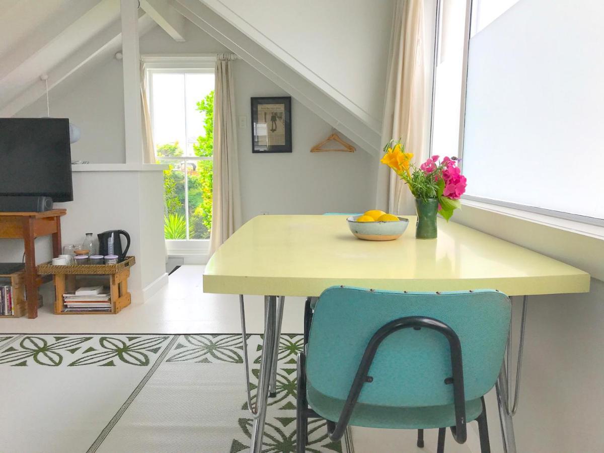 The Loft On Colenso Apartment Napier Bagian luar foto